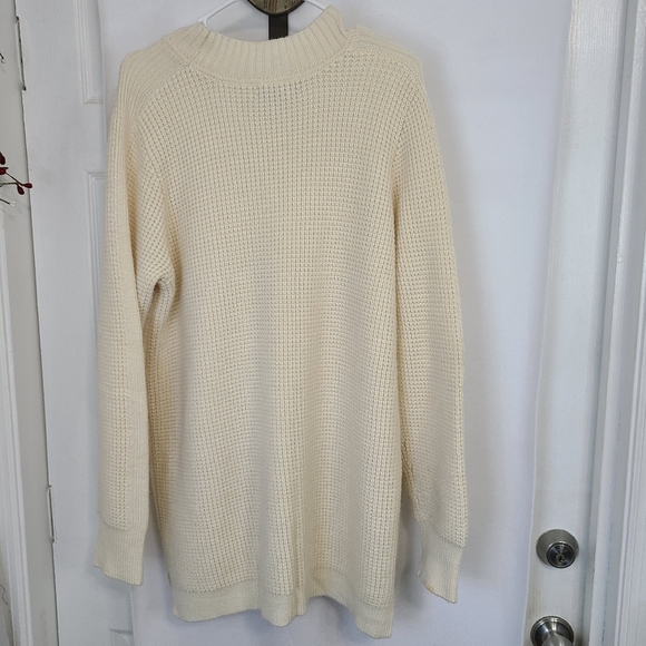 Banana Republic Woman's Oversize Pullover Crewneck Sweater, Size: XL  Cream - Picture 13 of 16